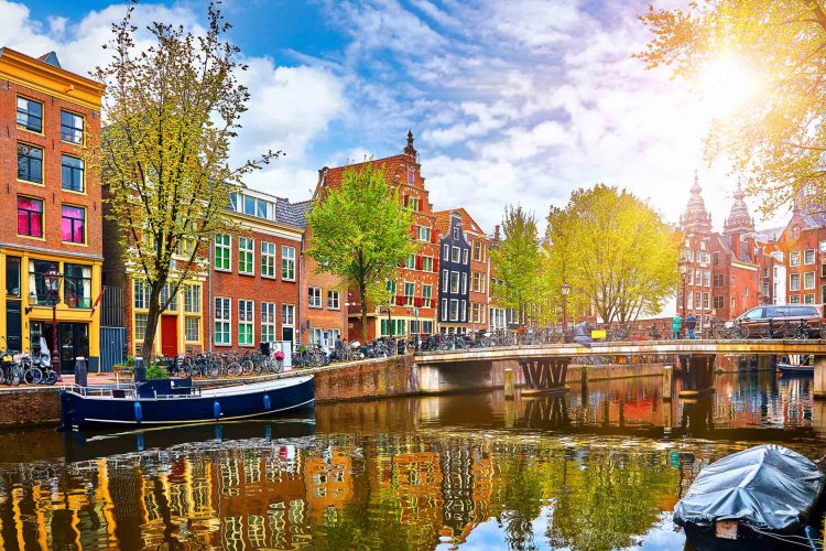 Các địa điểm du lịch lý tưởng khi đặt chân đến Hà Lan